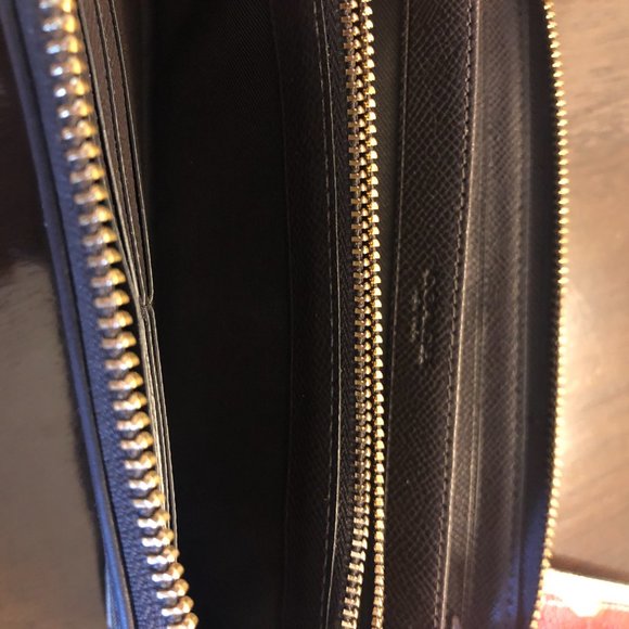 Coach New York Light Brown Wallet - Picture 3 of 5